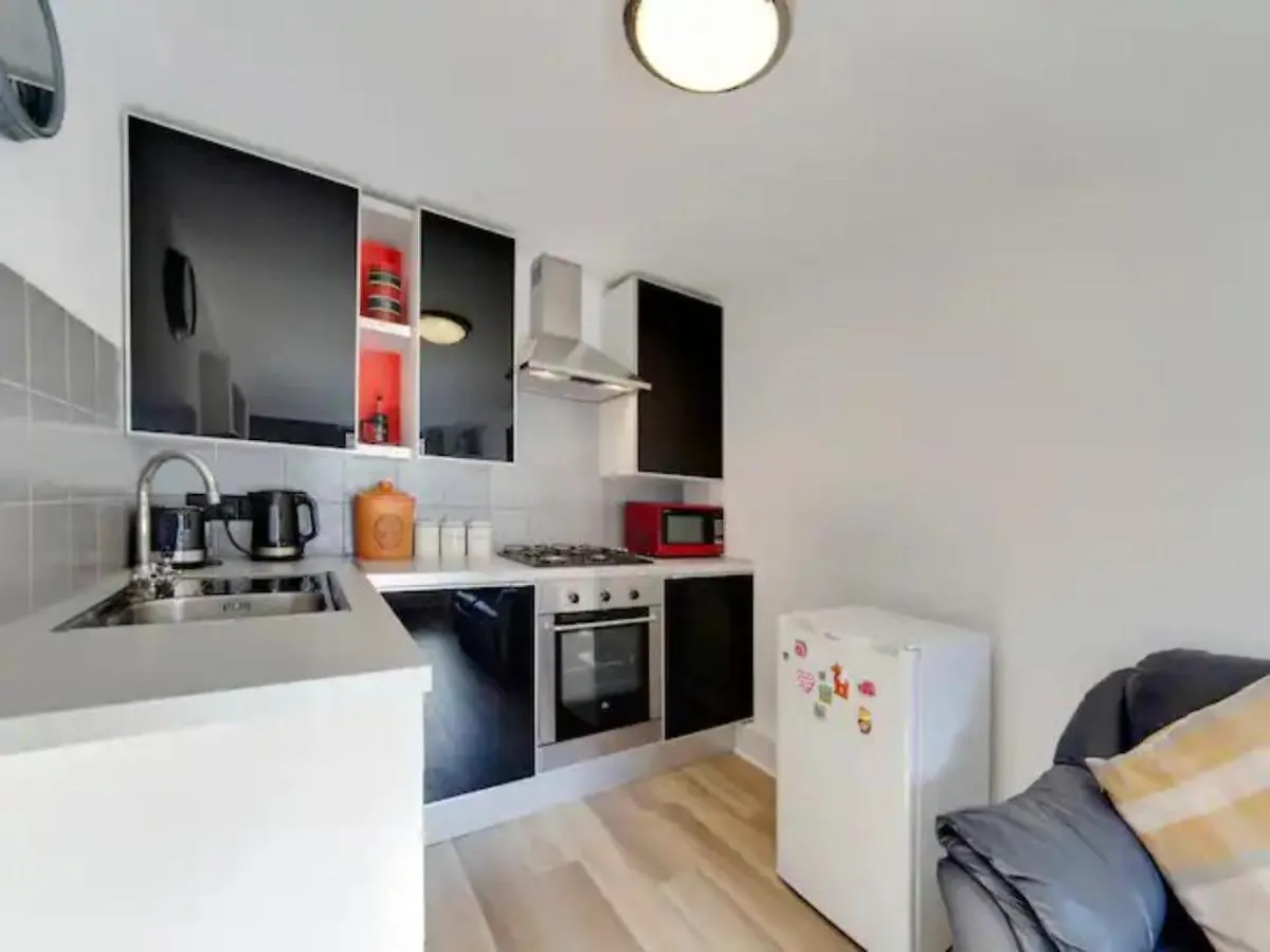 Holiday home Pass The Keys Cosy Cabin In Central Cambridge Free Parking United Kingdom