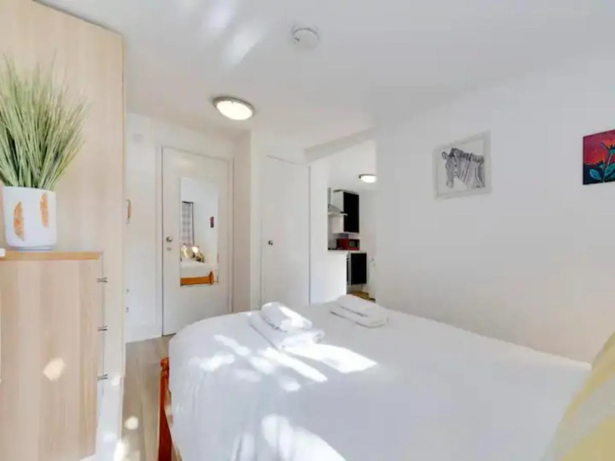 Pass The Keys Cosy Cabin In Central Cambridge Free Parking Holiday home