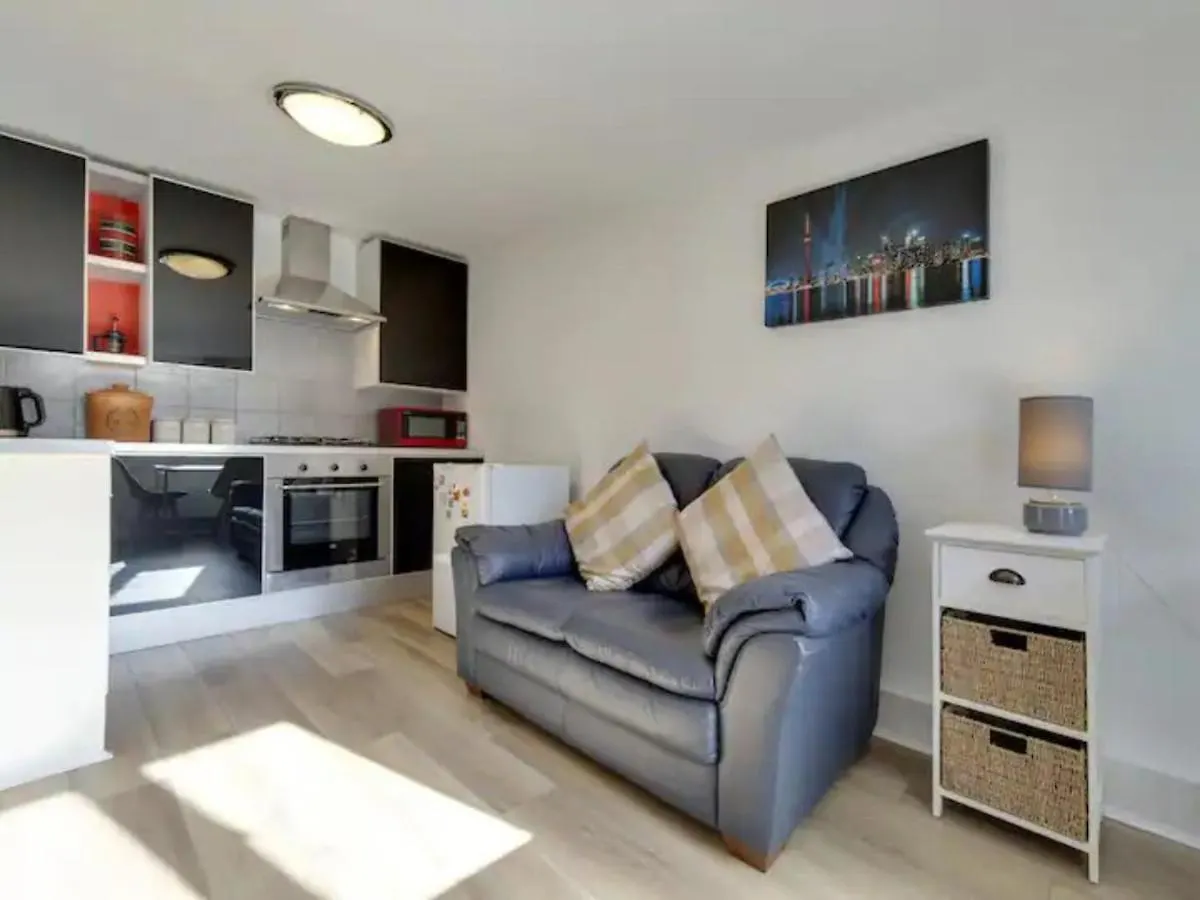 Pass The Keys Cosy Cabin In Central Cambridge Free Parking 0*,